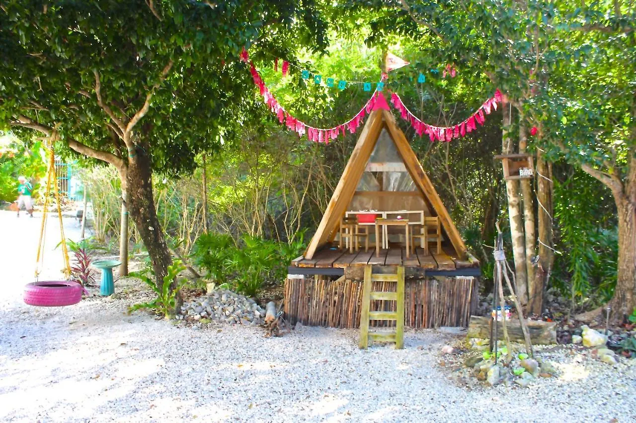 Aparthotel Camp Akumal - Hosted Family Bungalows