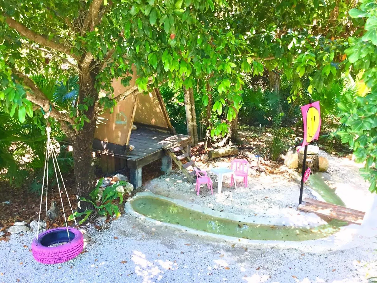 Aparthotel Camp Akumal - Hosted Family Bungalows