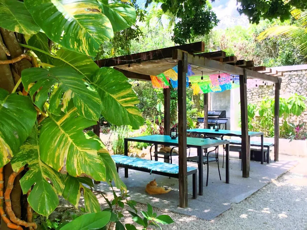 Camp Akumal - Hosted Family Bungalows 0*,  Mexico